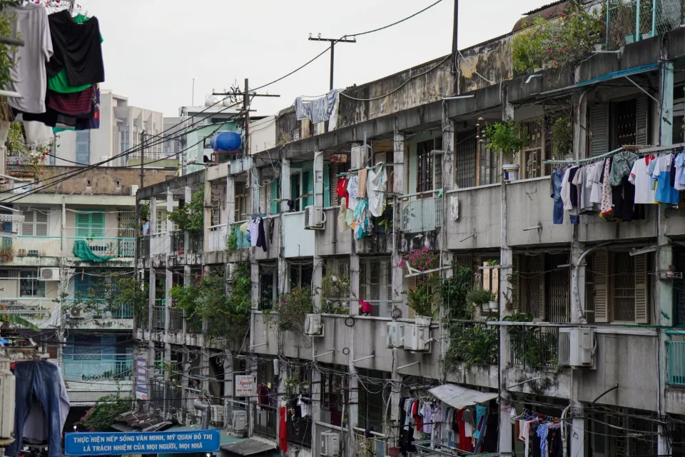 Khách xem nhà thực tế
